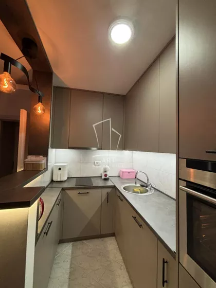 Braće Jerković | 4zida.rs