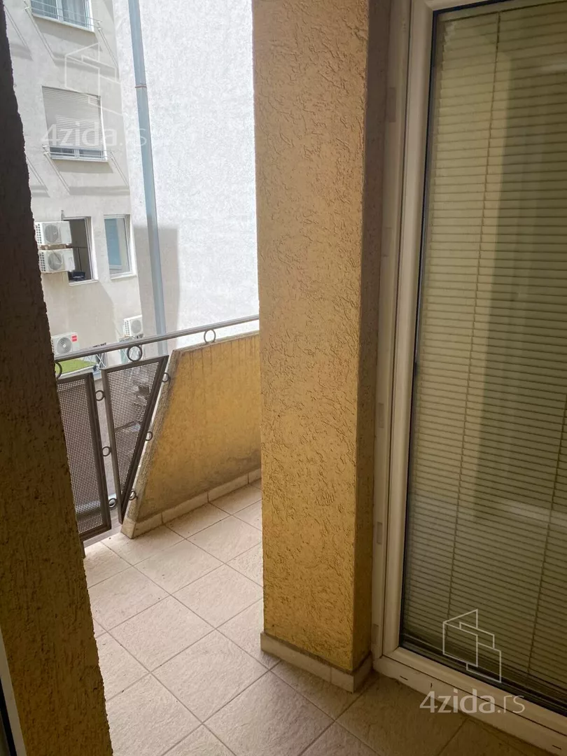 Сдается двухкомнатная квартира, Branka Radičevića, 350€, 47m² — фото