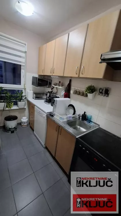 Novo Naselje | 4zida.rs