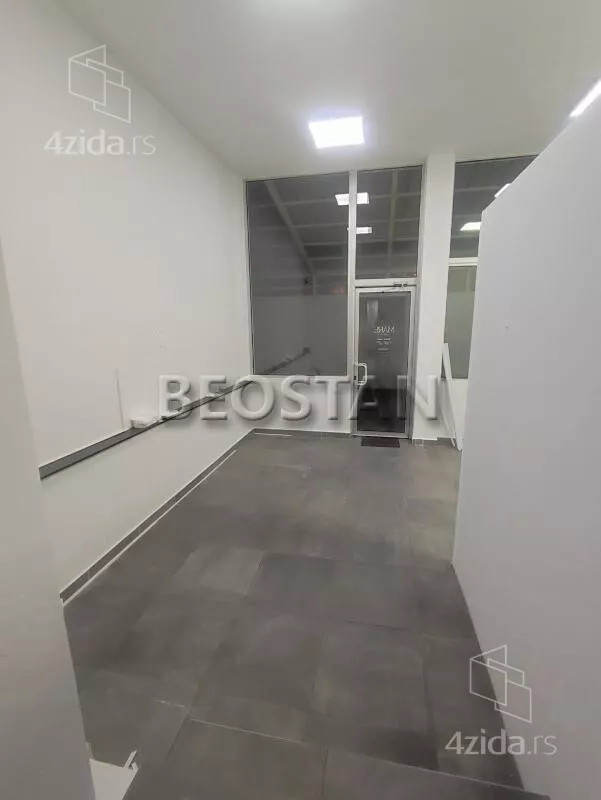Lokal | 4zida