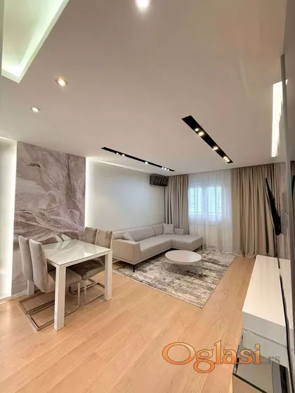 Polgar Andraša | 4zida.rs