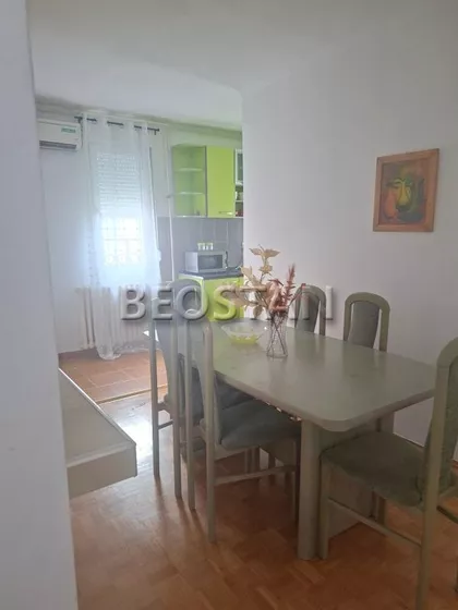 Peđe Milosavljevića | 4zida.rs