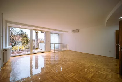 Ulofa Palmea | 4zida.rs