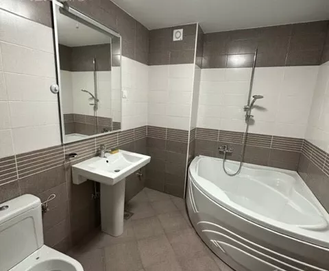 5-etažna kuća | 4zida