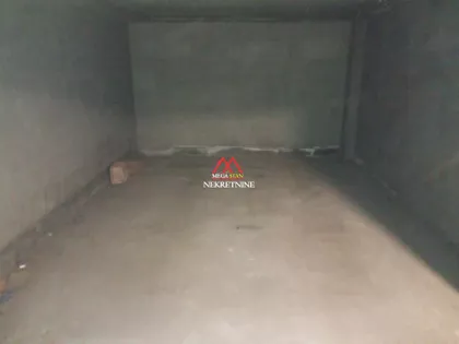 Danila Kiša 33 | 4zida.rs