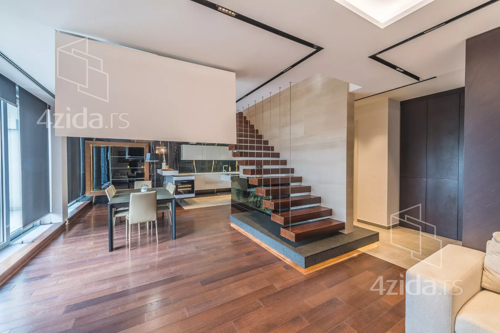 Četvorosoban stan | 4zida