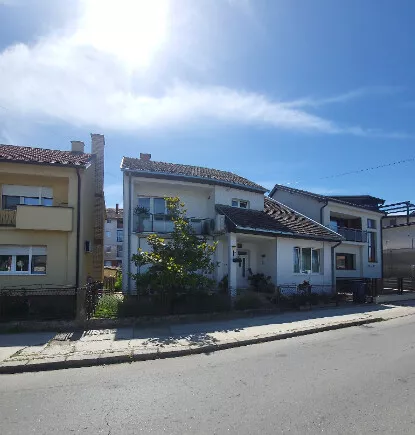 Jaračkih Žrtava 18 | 4zida.rs