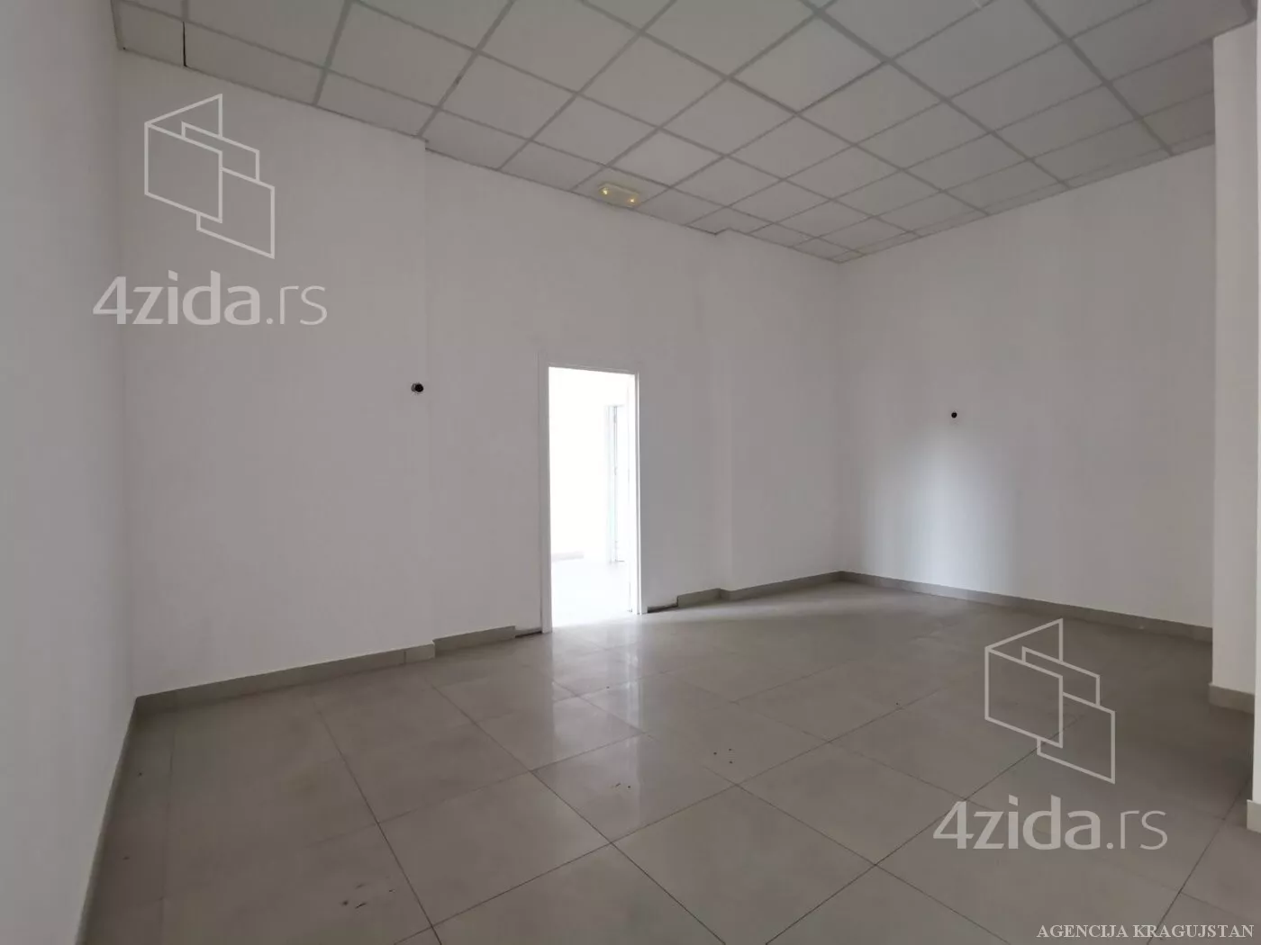 Poslovni prostor | 4zida