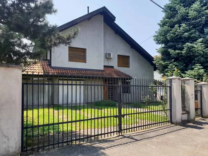 Porodice Marinković | 4zida.rs