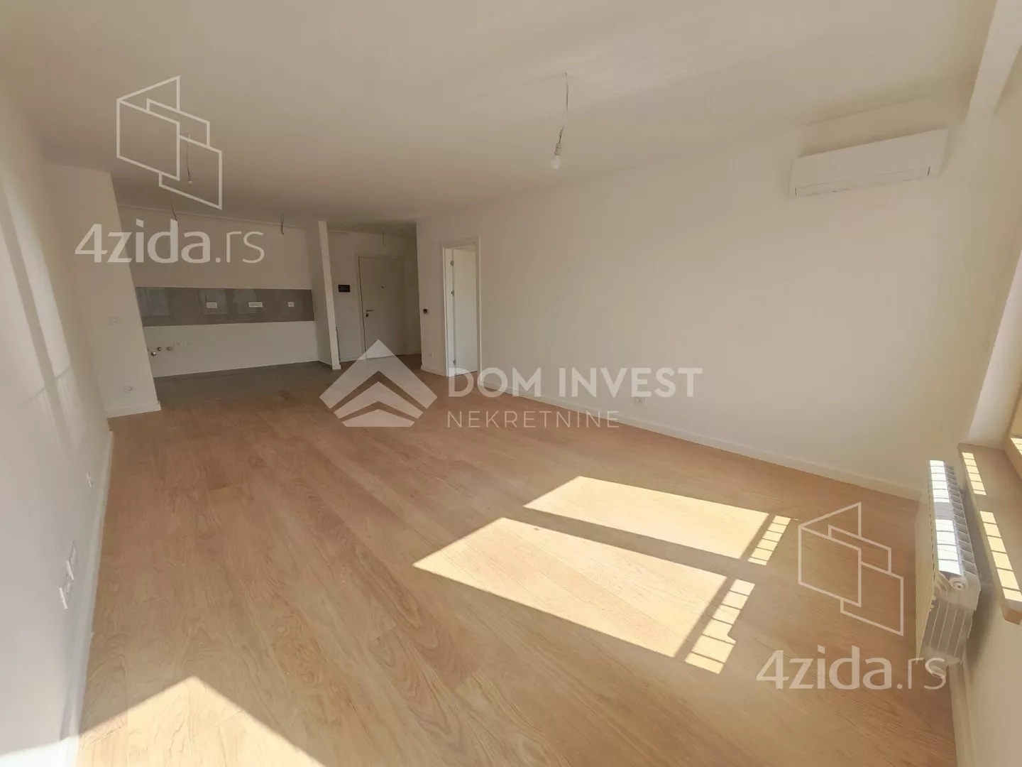 Troiposoban stan | 4zida