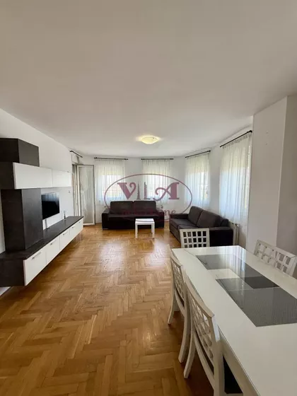 Banatić | 4zida.rs