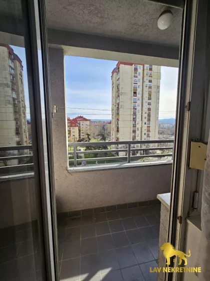 BULEVAR CARA LAZARA | 4zida.rs