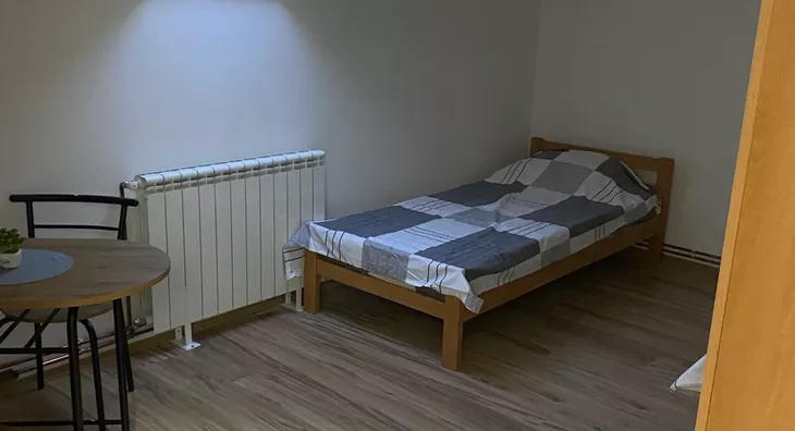 Šestosoban stan | 4zida
