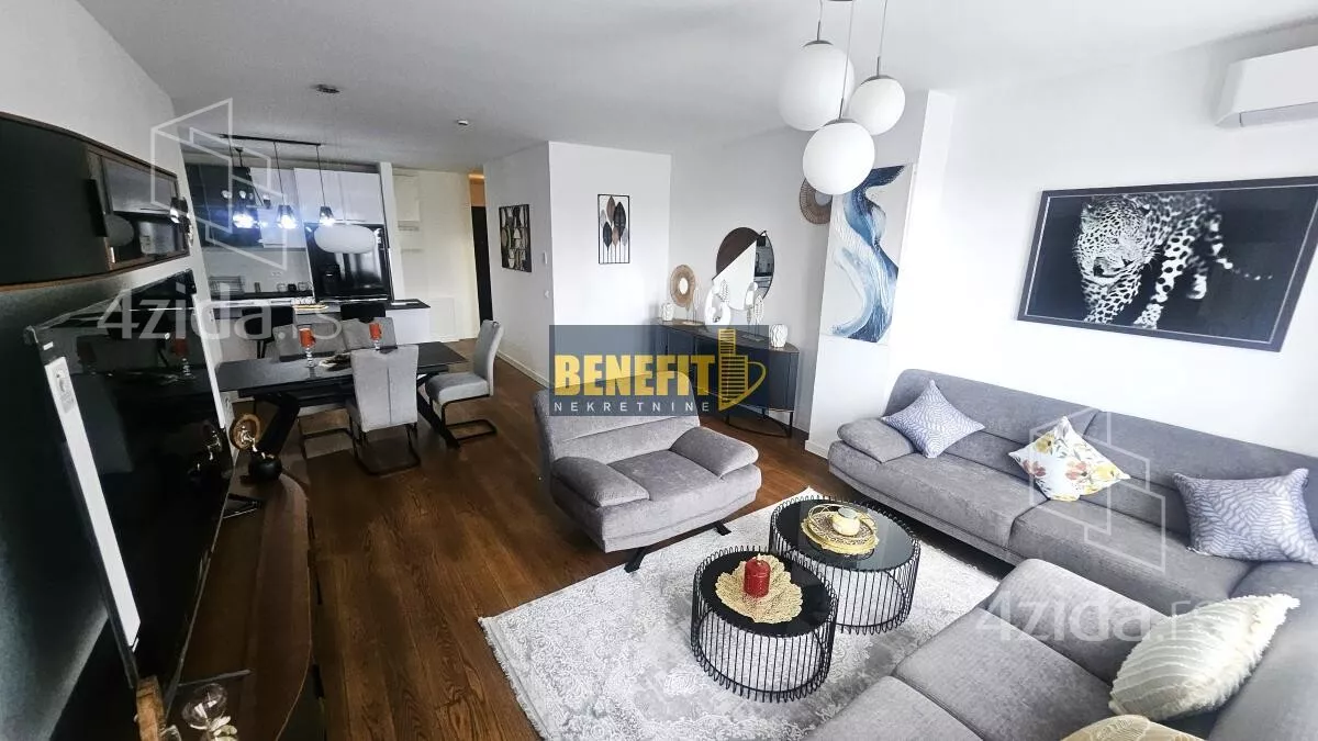 Četvorosoban stan | 4zida