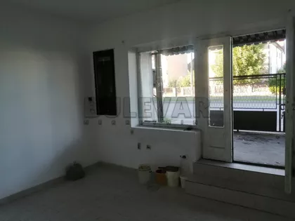 Bulevar svetog cara | 4zida.rs
