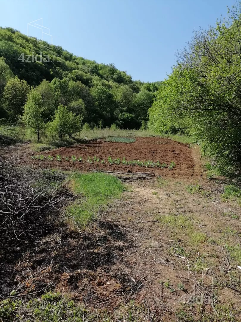 Građevinsko zemljište | 4zida