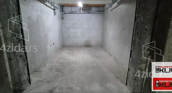 Garaža/Parking | 4zida