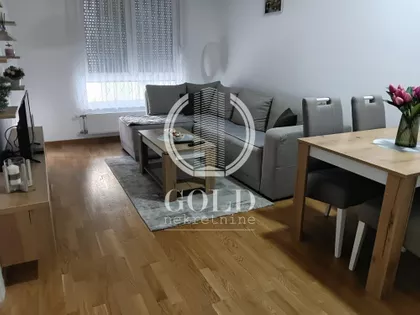 Aranj Janoša | 4zida.rs