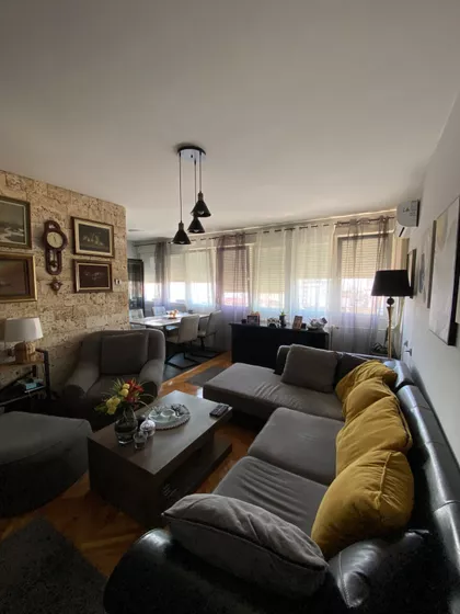 Cara Dušana Bb | 4zida.rs