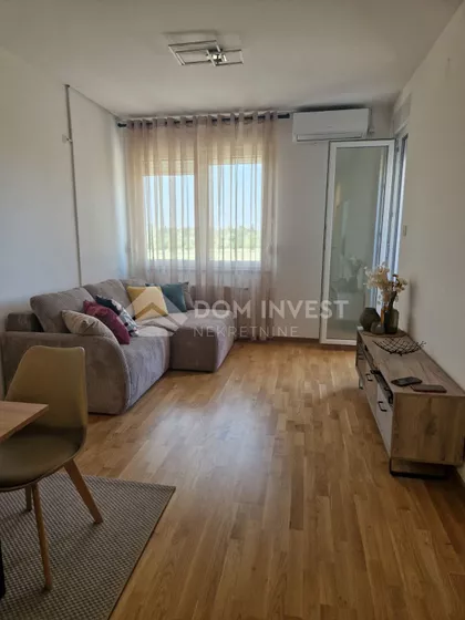 Gorana Jojića | 4zida.rs