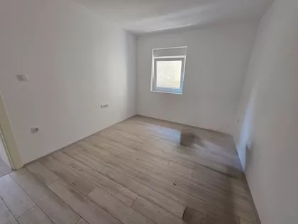 Vašarište | 4zida.rs