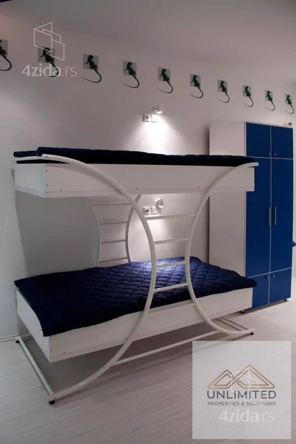Četvoroiposoban stan | 4zida
