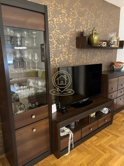 Bate Brkića | 4zida.rs