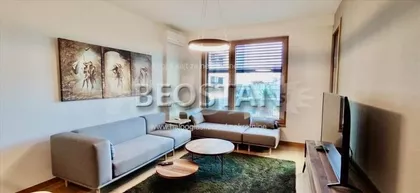 Tadije Sondermajera | 4zida.rs