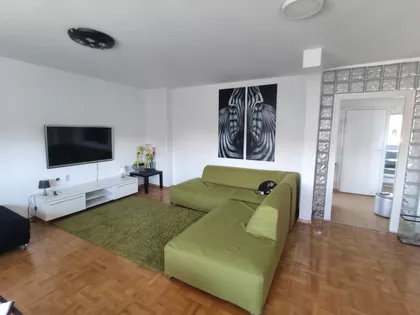 Trg Kralja Aleksandra Ujedinitelja | 4zida.rs