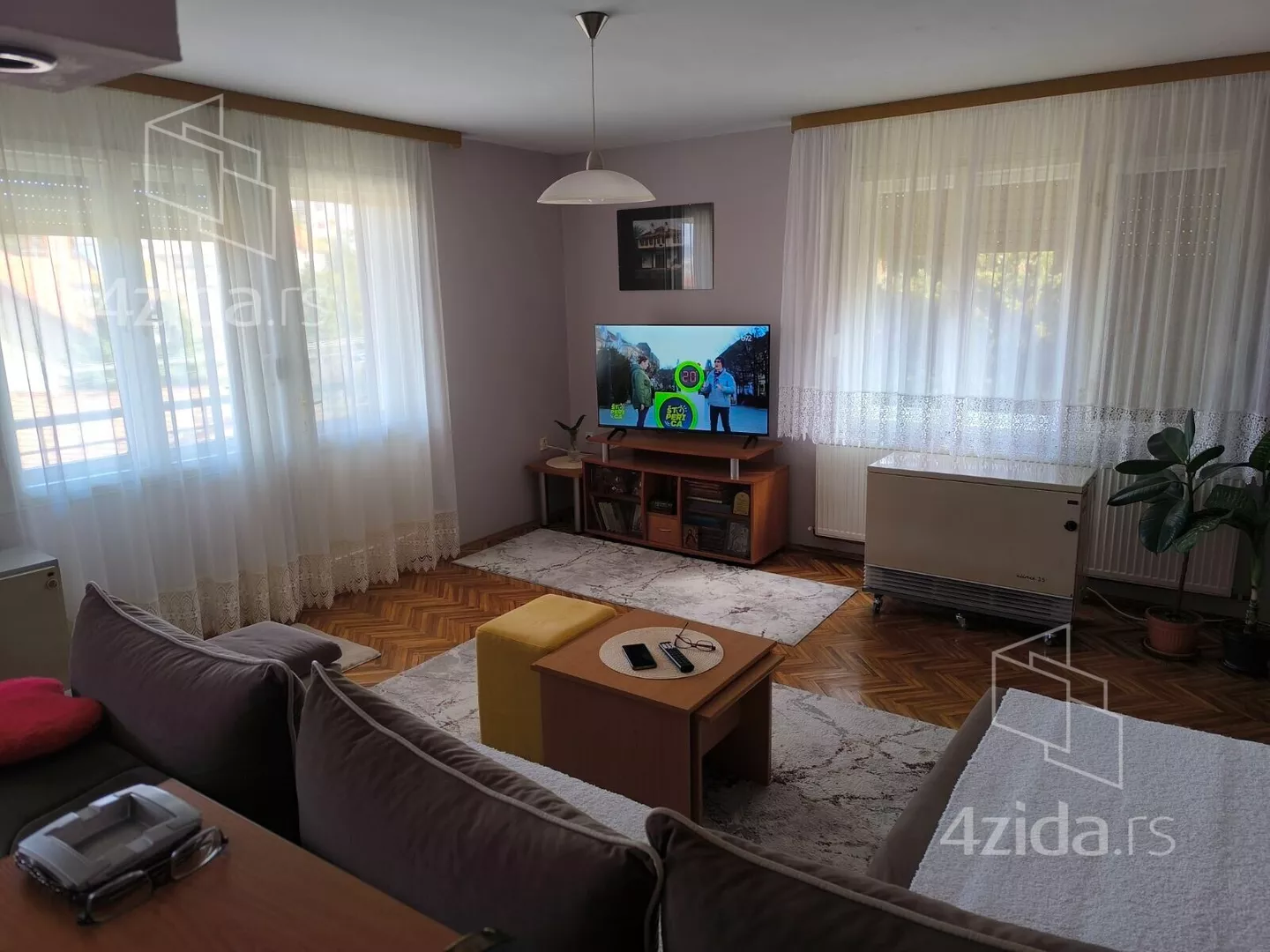 Troiposoban stan | 4zida