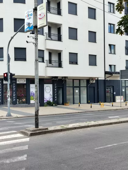 Bulevar Dositeja Obradovića 1 | 4zida.rs