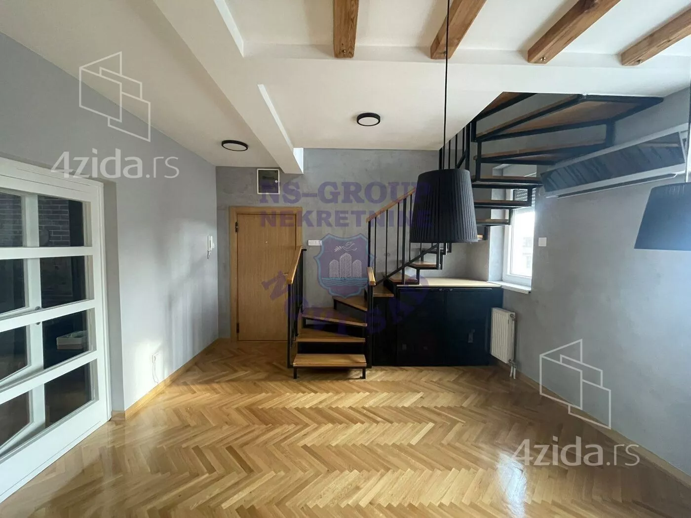 Petosoban stan | 4zida