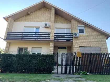 Jarmočna 41 | 4zida.rs