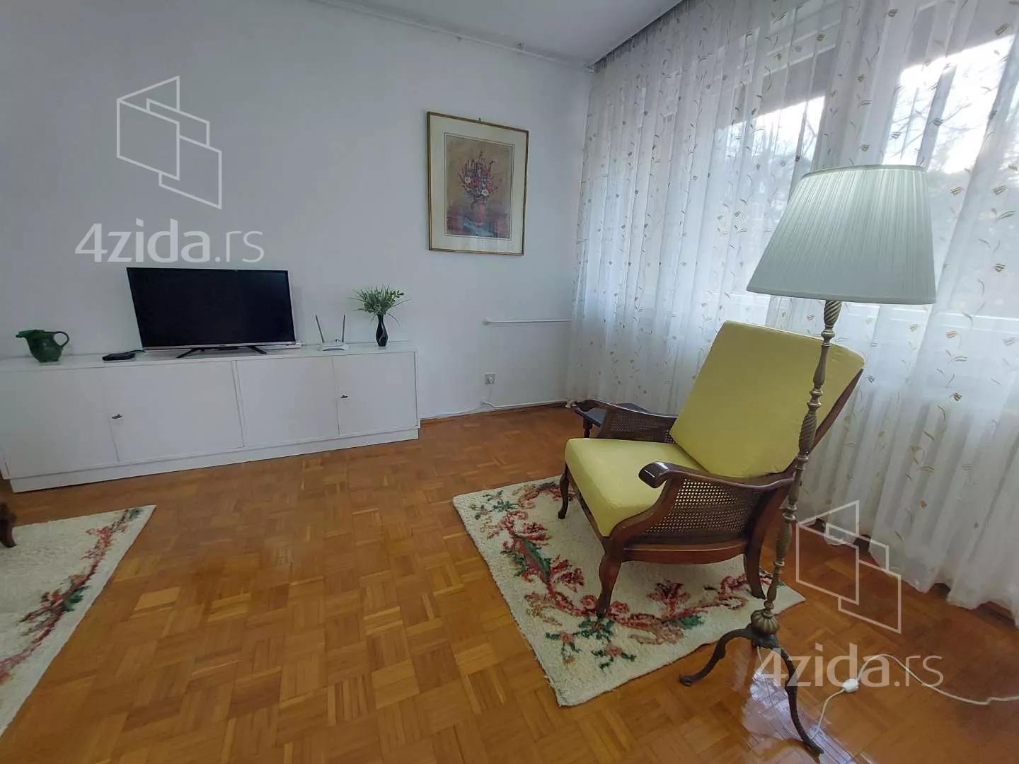 Troiposoban stan | 4zida