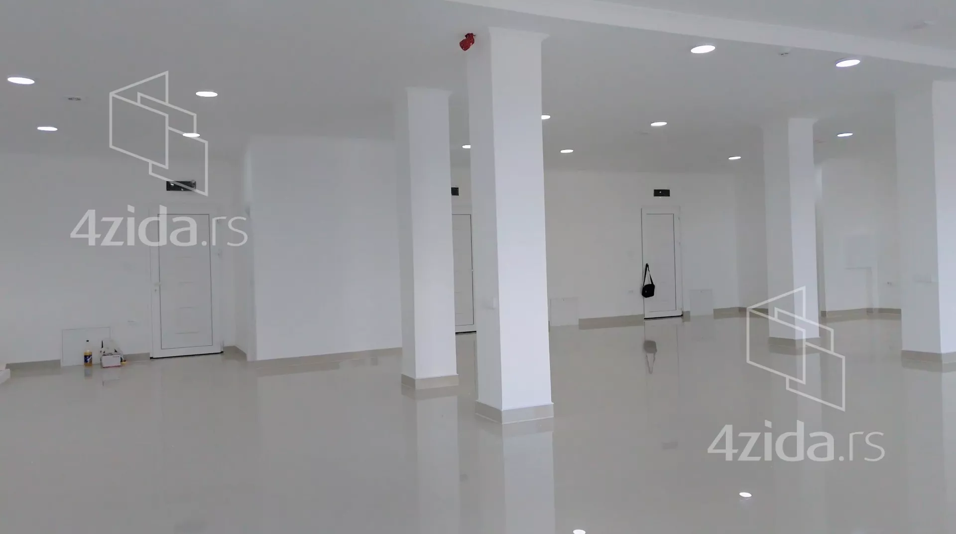Poslovni prostor | 4zida