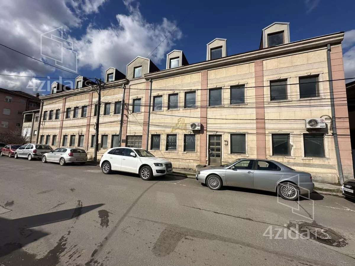 Poslovni prostor | 4zida