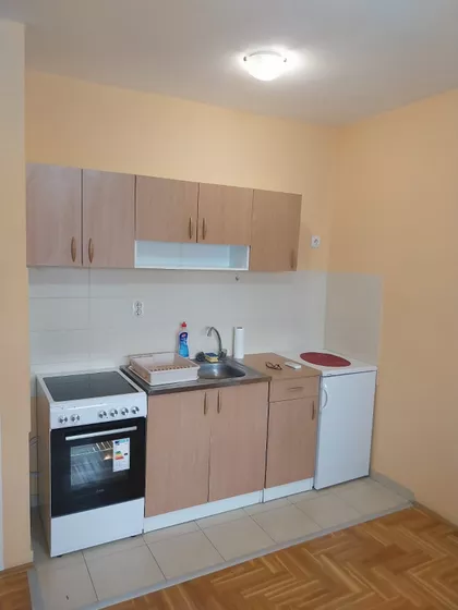 Jovana Hranilovića | 4zida.rs