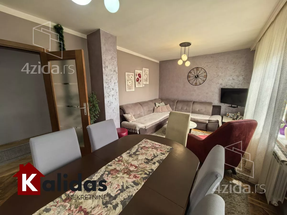 Četvorosoban stan | 4zida