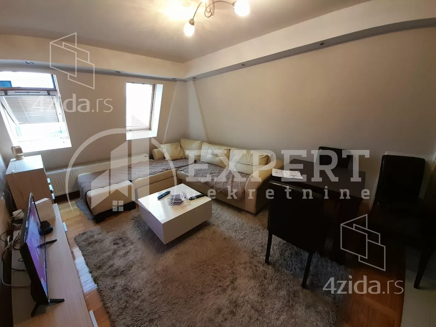 Dvoiposoban stan | 4zida