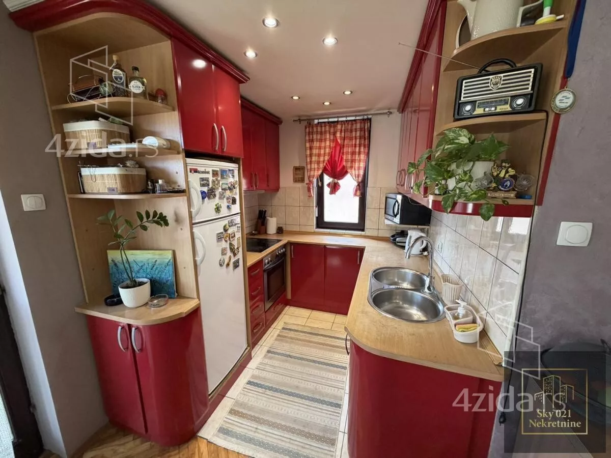 Četvorosoban stan | 4zida