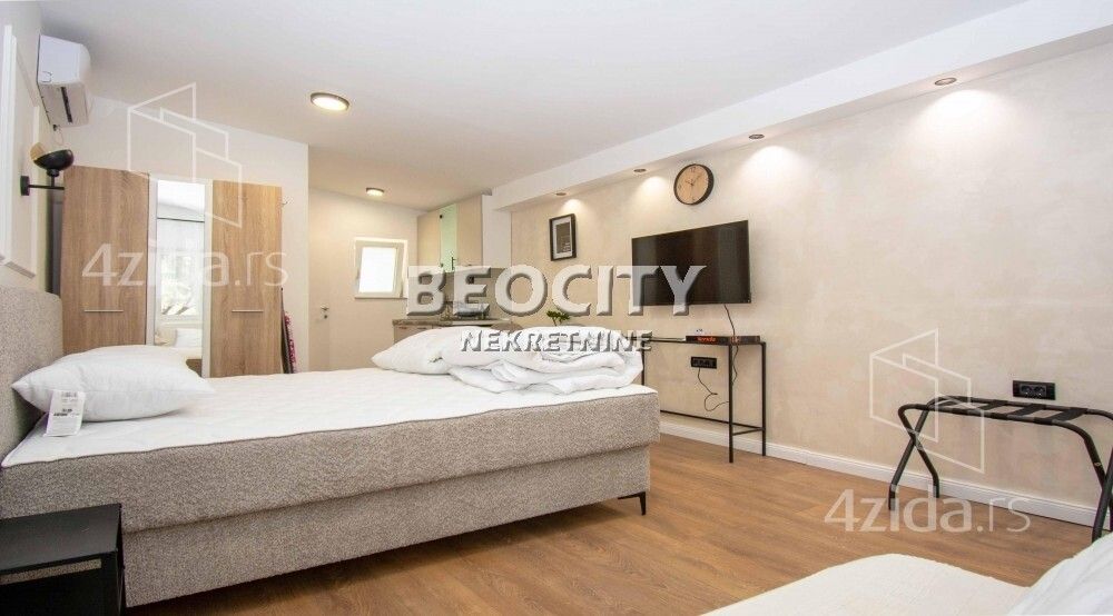 House in Gradska opština Zemun, Kalvarija, Zemun - View 2