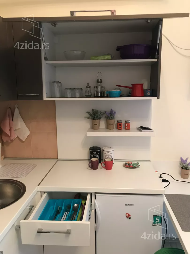 Garsonjera | 4zida