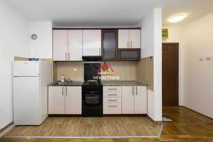 Devet Jugovića | 4zida.rs