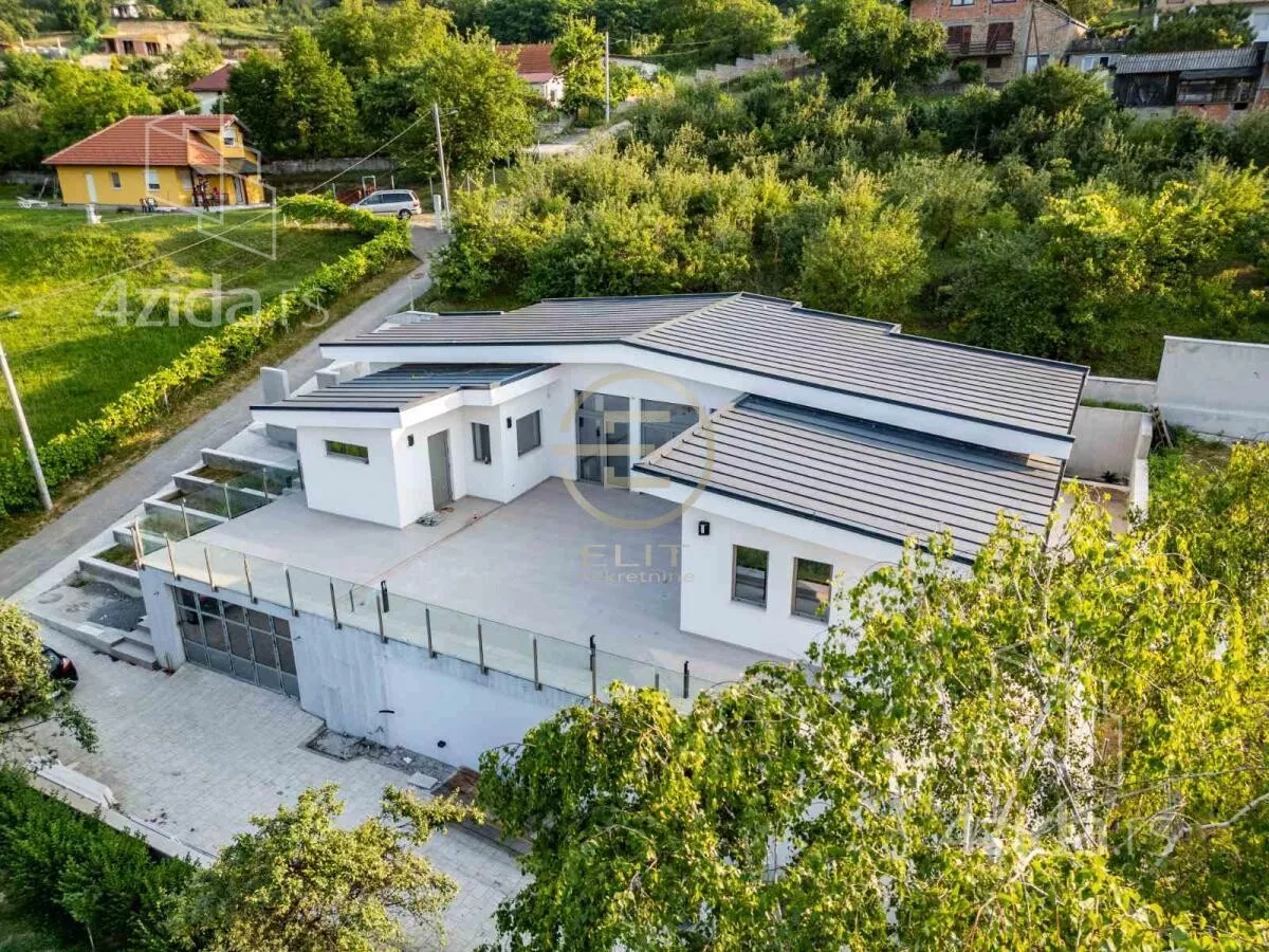 Kuća | 4zida