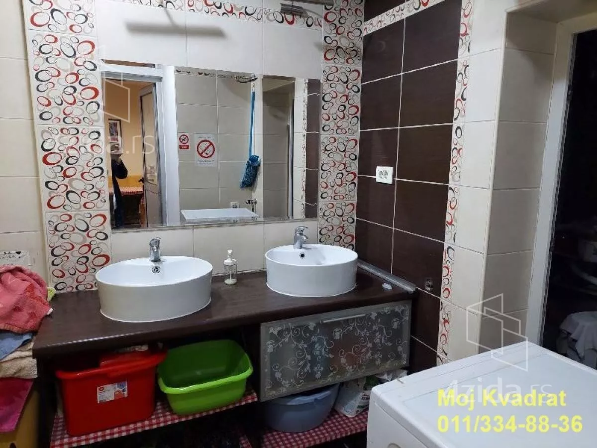 Petosoban stan | 4zida