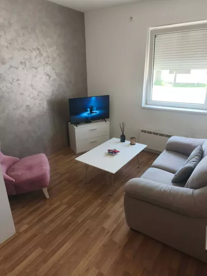 Vojvođanska | 4zida.rs