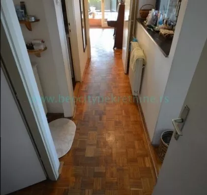 Šestosoban stan | 4zida