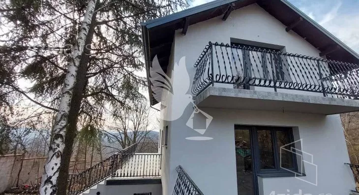 4-etažna kuća | 4zida