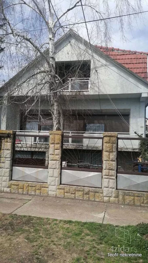 3-etažna kuća | 4zida