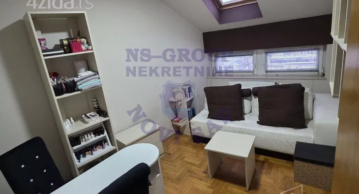 Šestosoban stan | 4zida